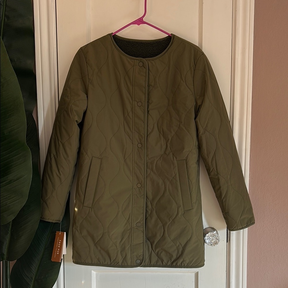 BNWT Koolaburra by UGG Reversible Olive Quilted Women's Jacket